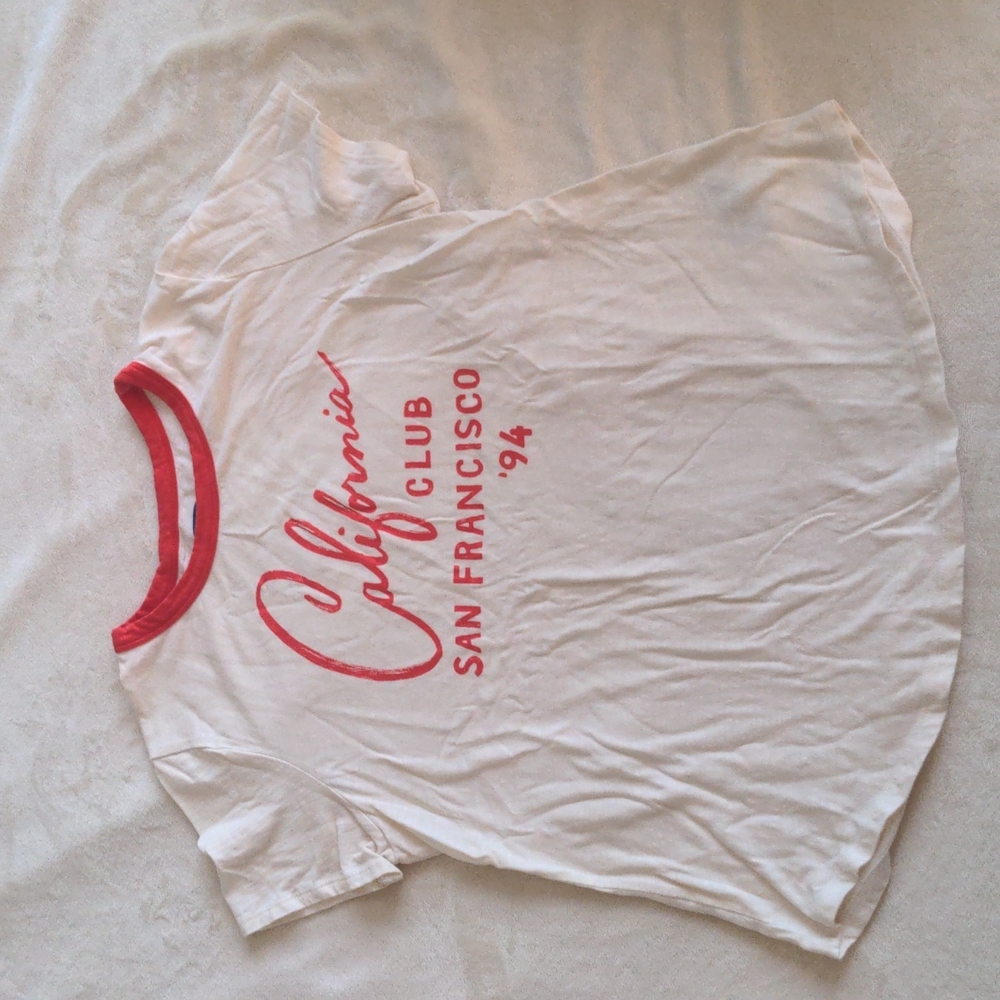 Old Navy California Club tee, L